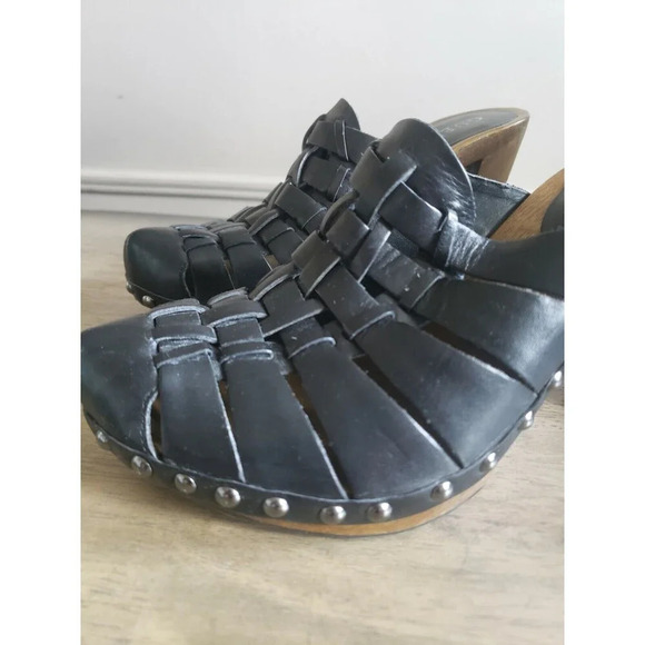 Guess Clogs Womens Size 8.5 Black Woven Leather Block Heel Stud Gwwoven - Picture 5 of 12